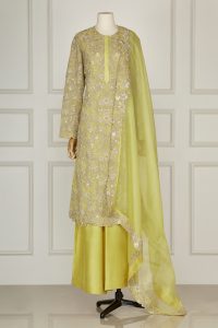 Yellow embroidered kurta set by Anamika Khanna (1)