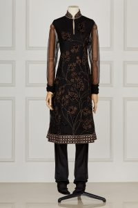 Black floral embroidered kurta set by Balance by Rohit Bal (2)