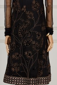 Black floral embroidered kurta set by Balance by Rohit Bal (4)