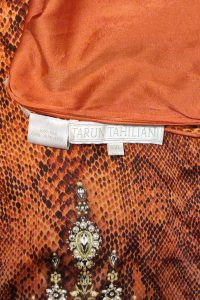 Orange printed and embellished kurta set (4)