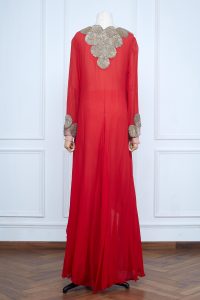 Red embroidered asymmetrical kurta set (3)