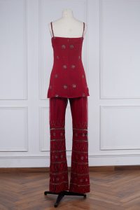 Red sequin embroidered short kurta set (3)
