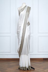 White panelled saree set (2)