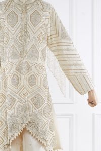 White embellished jacket kurta set by Shehla Chatoor (3)