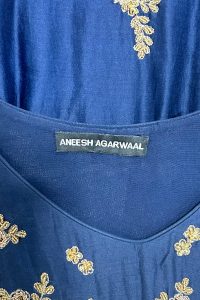 Blue floral embroidered slit kurta by Aneesh Agarwaal (3)