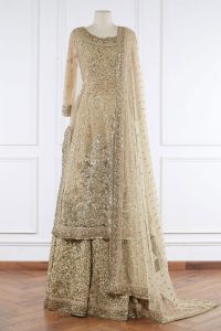 Neutral floral embroidered lehenga set by Sabyasachi (1)